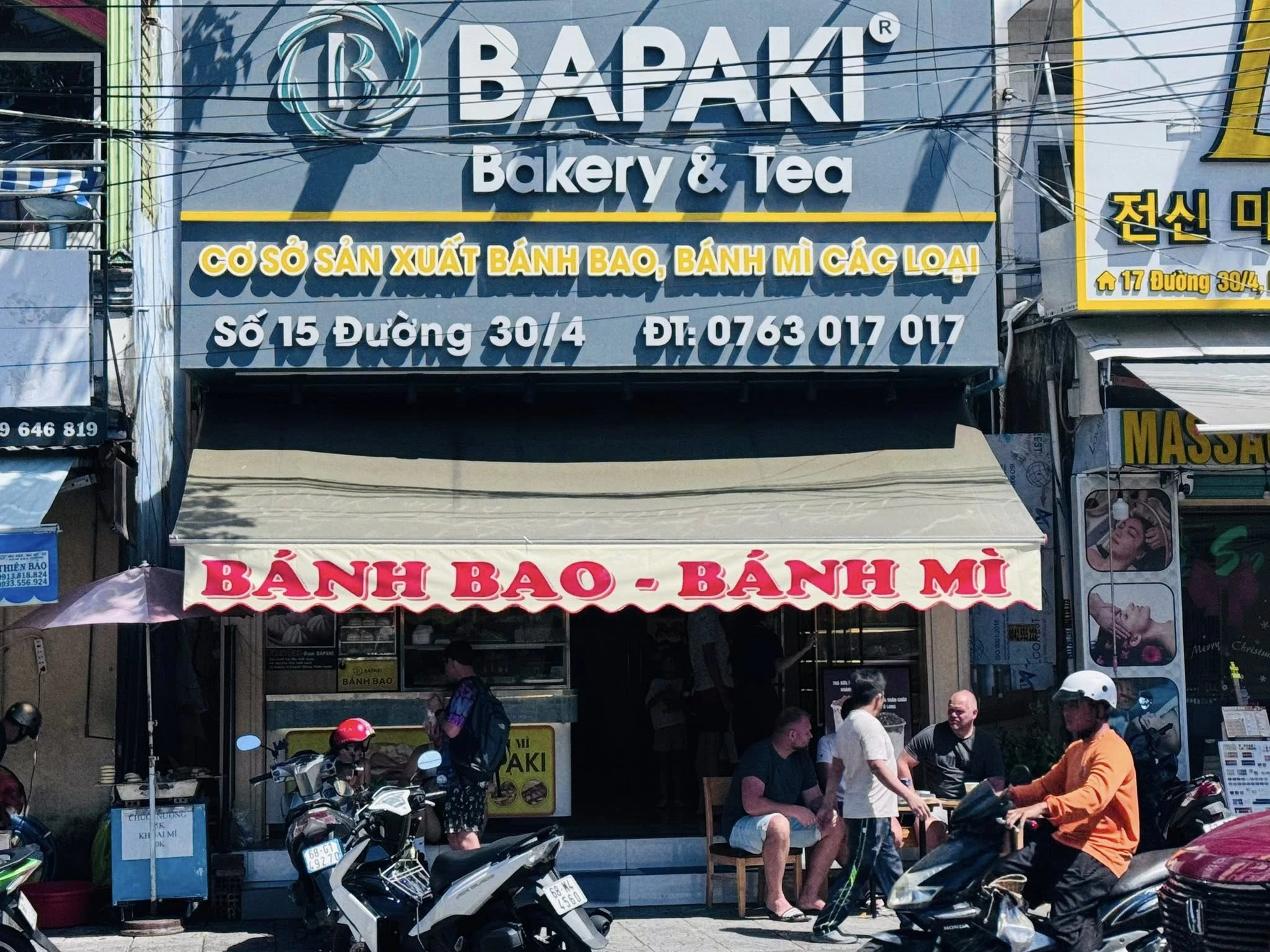 Bapaki Tea, Bakery, điểm dừng ăn có chất, uống có gu