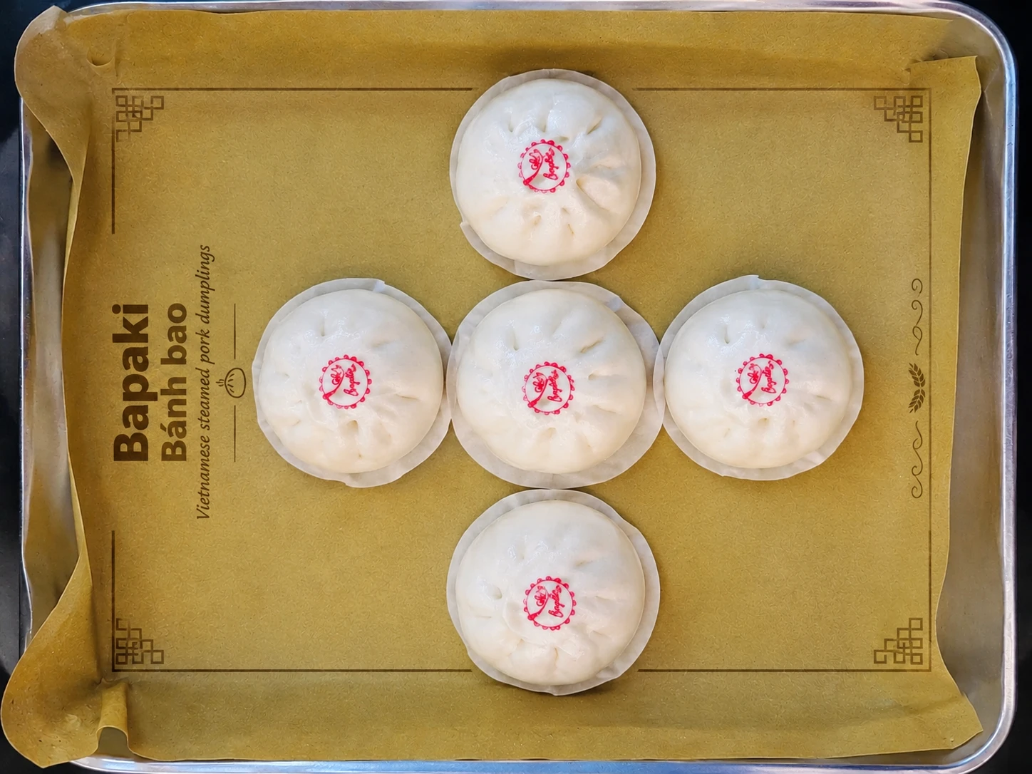 Ngày khai trương cúng bao nhiêu cái bánh bao?